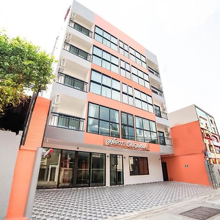 Ongkara Near Bts Thonglor Hotel Банкок Екстериор снимка