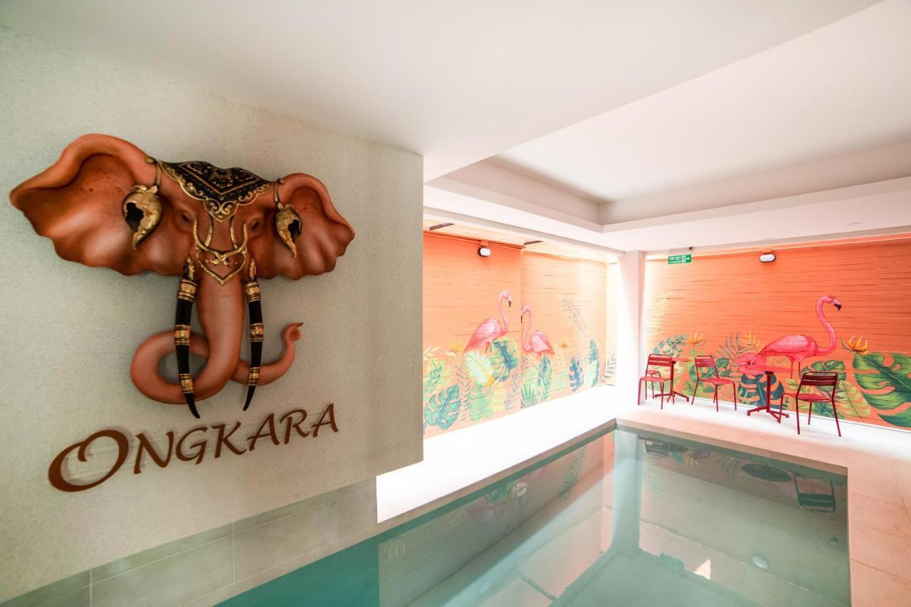 Ongkara Near Bts Thonglor Hotel Банкок Екстериор снимка