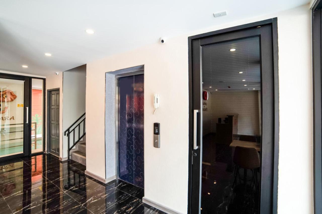 Ongkara Near Bts Thonglor Hotel Банкок Екстериор снимка